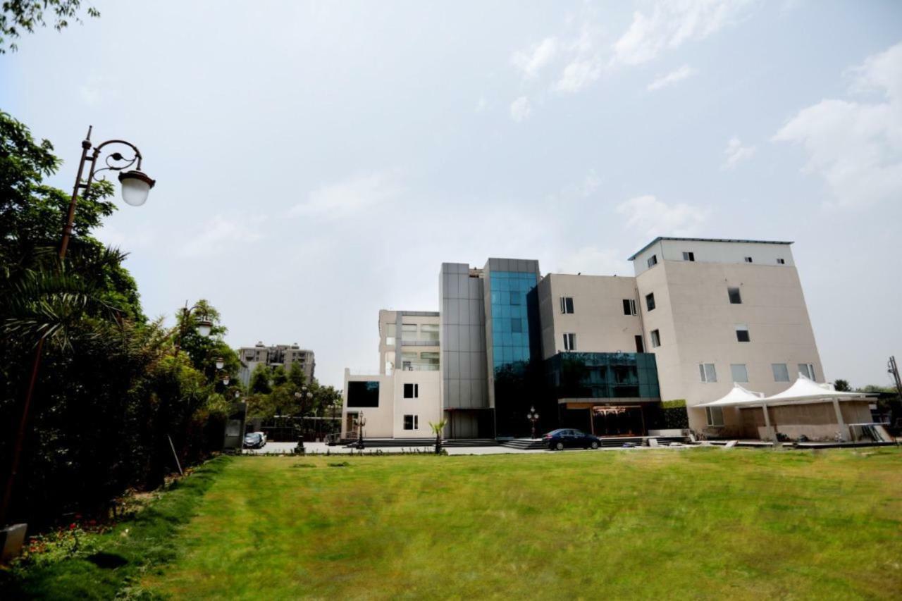Royal Imperio Ξενοδοχείο Faridabad Εξωτερικό φωτογραφία