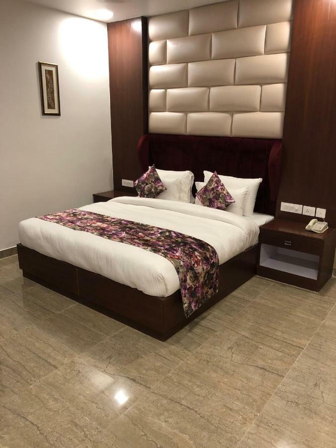 Royal Imperio Ξενοδοχείο Faridabad Εξωτερικό φωτογραφία